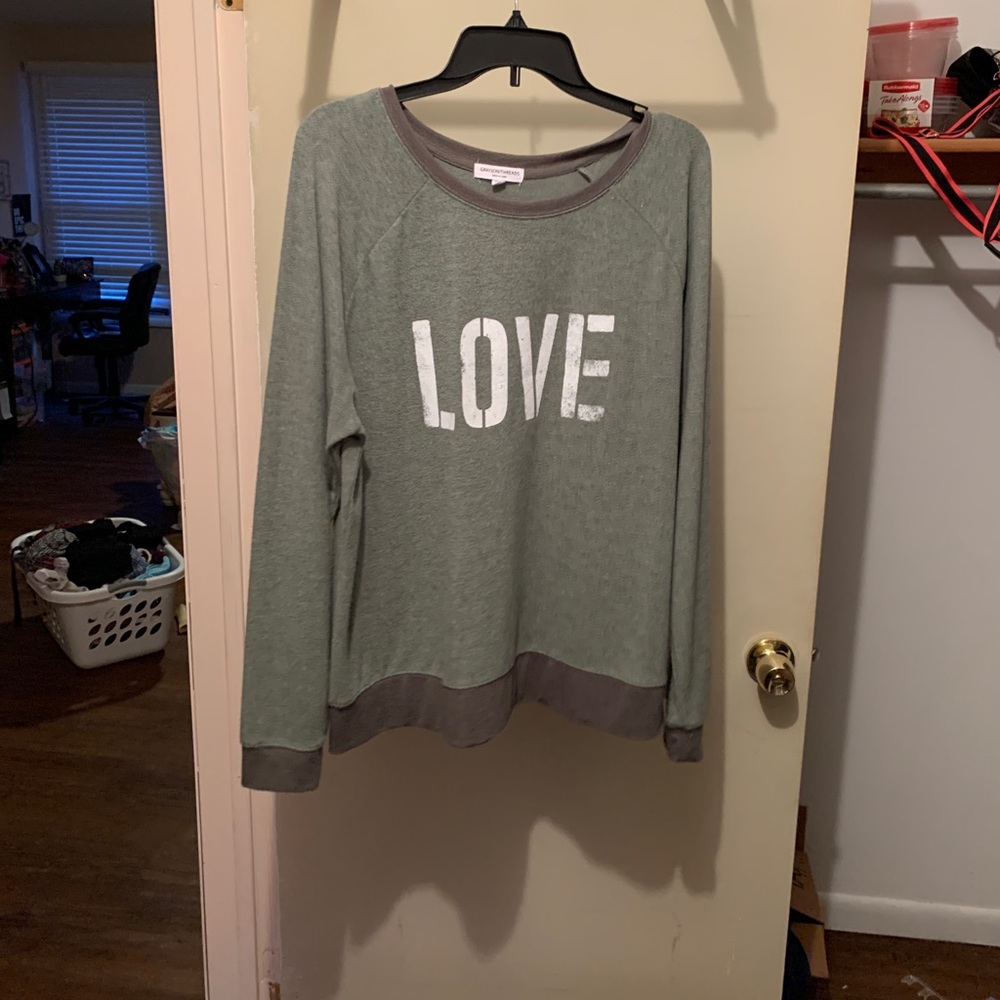 Comfy green love crewneck
